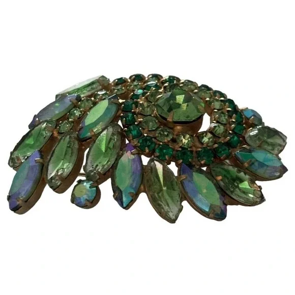 Vintage Multicolored Green Rhinestone Crystal Marquise Brooch Pin Mid Century - Picture 7 of 9